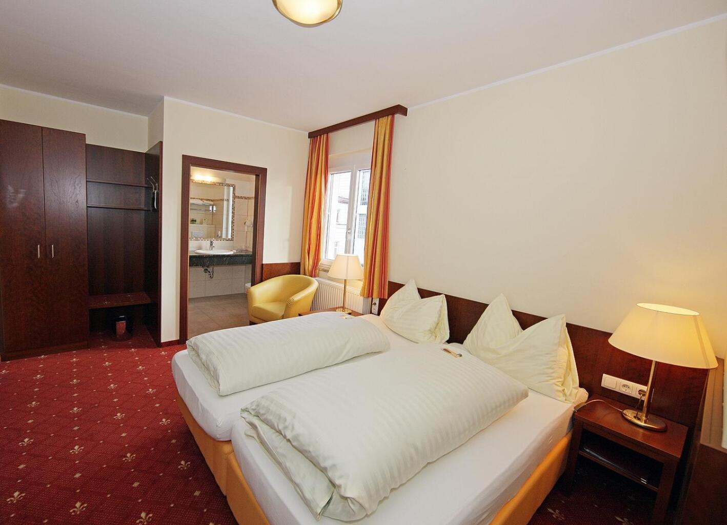 Der Kaiserhof Ried Ried im Innkreis Ngoại thất bức ảnh