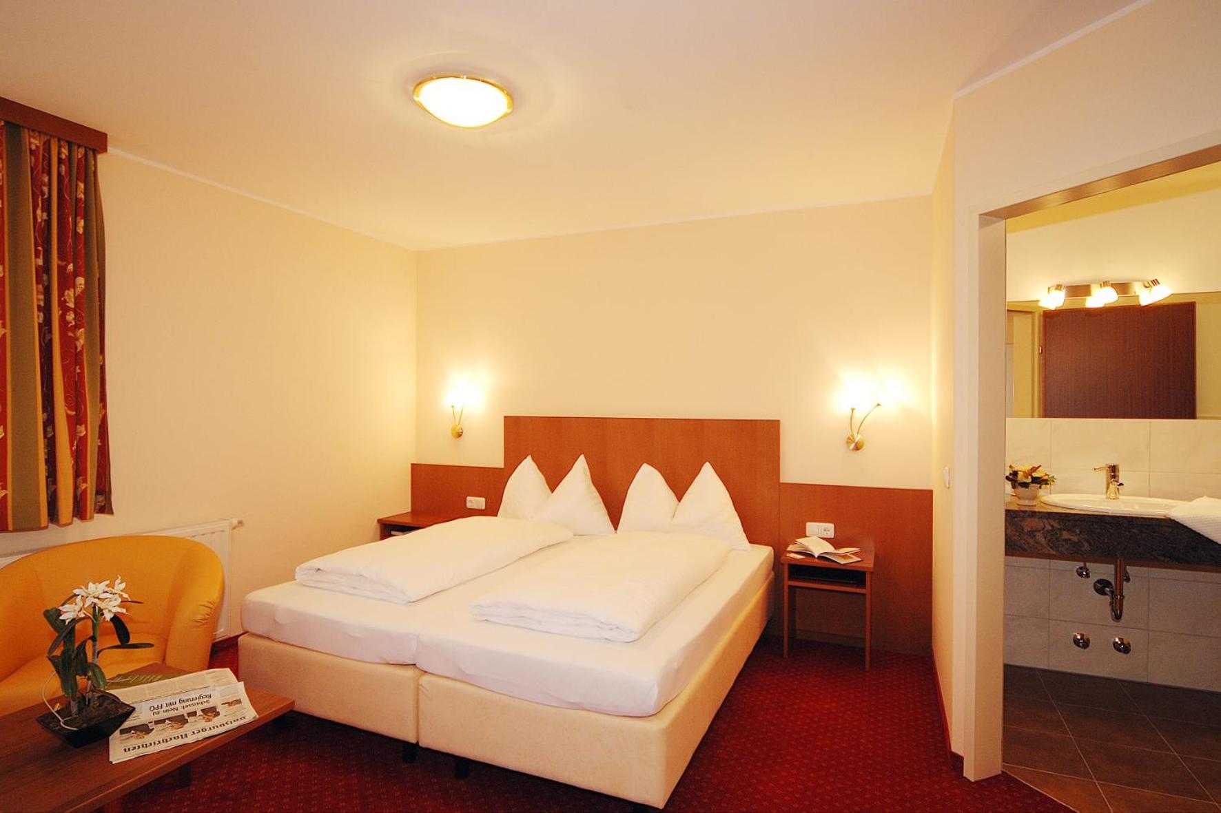 Der Kaiserhof Ried Ried im Innkreis Ngoại thất bức ảnh
