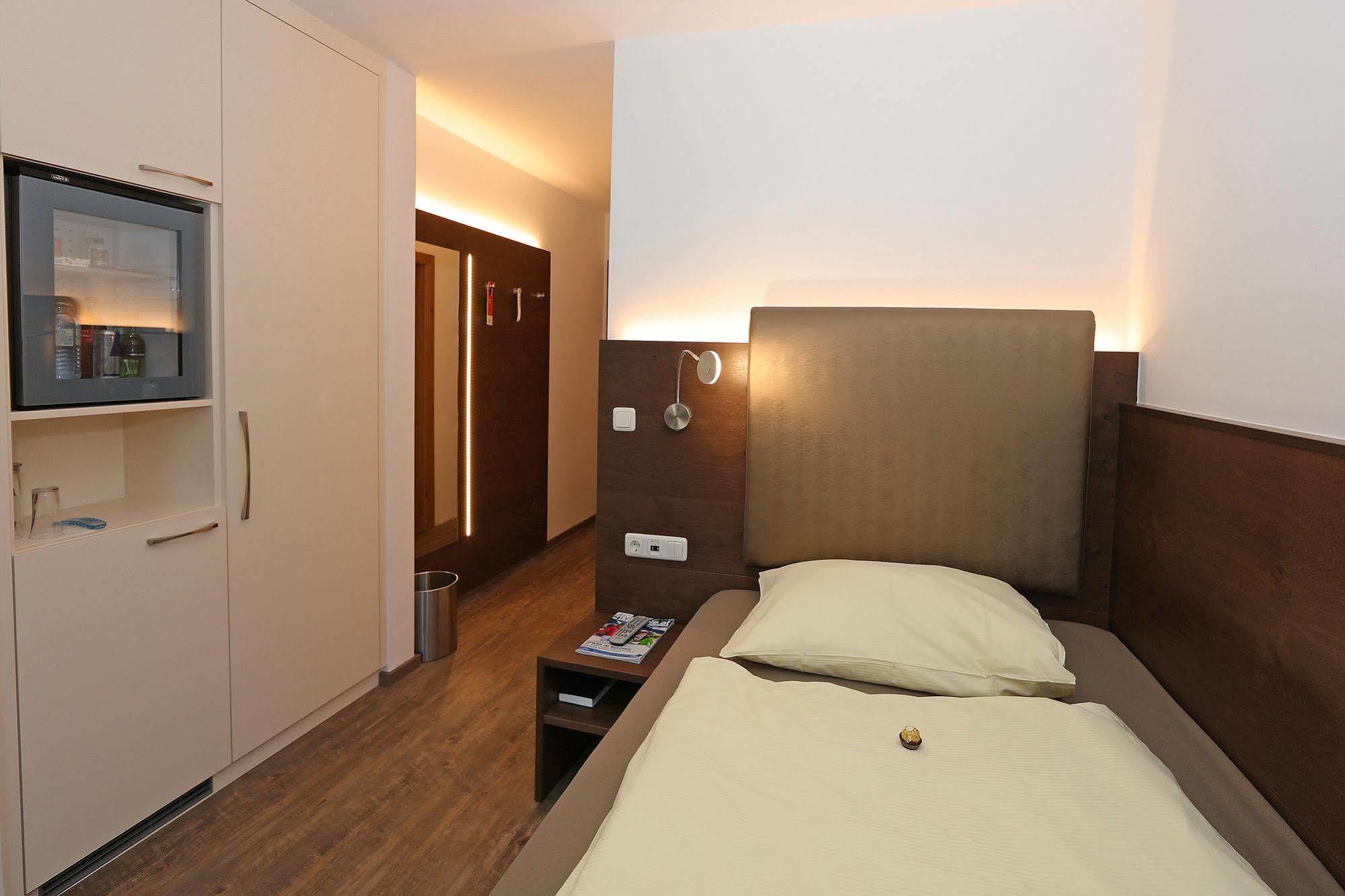 Der Kaiserhof Ried Ried im Innkreis Ngoại thất bức ảnh