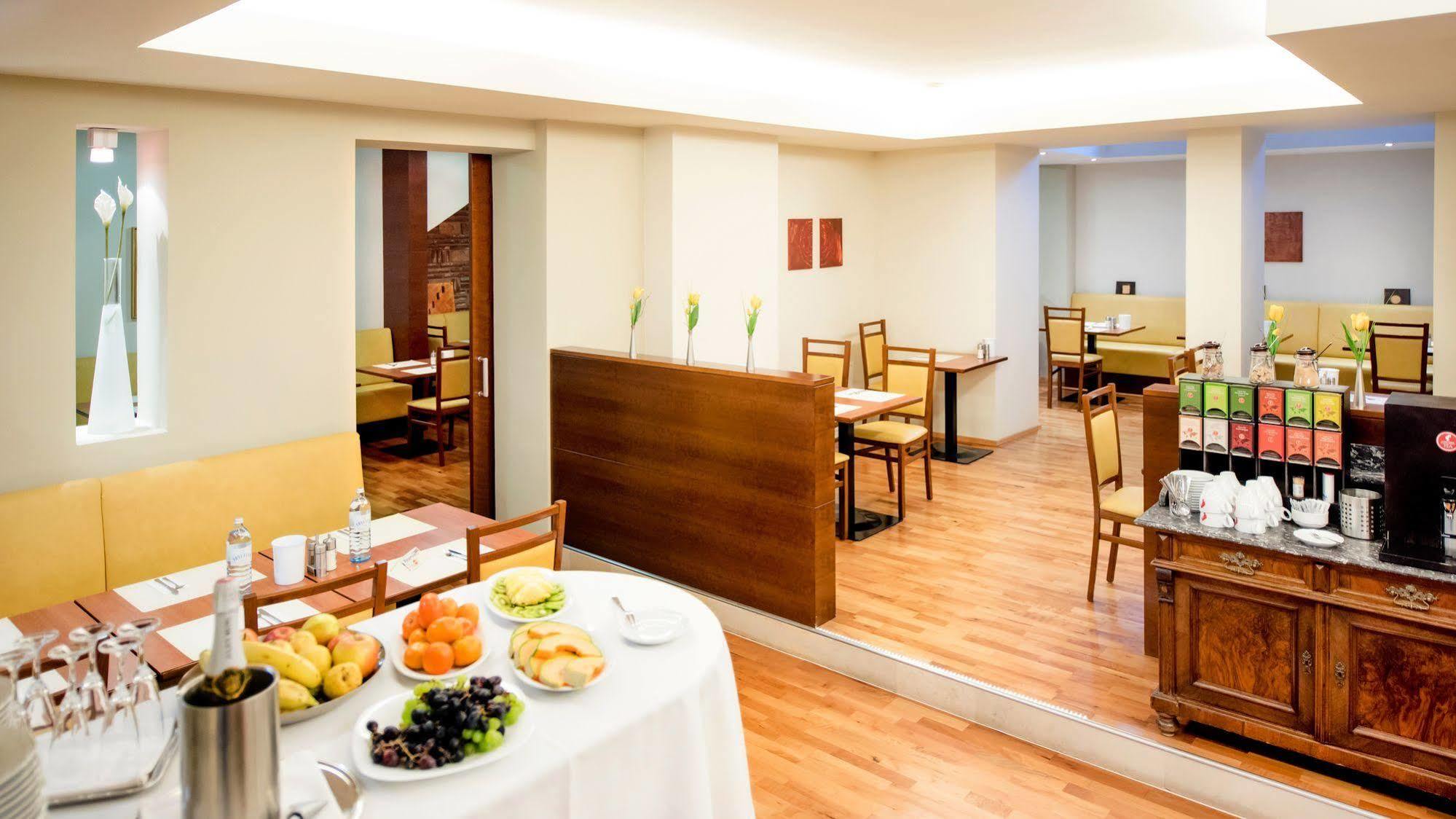 Der Kaiserhof Ried Ried im Innkreis Ngoại thất bức ảnh