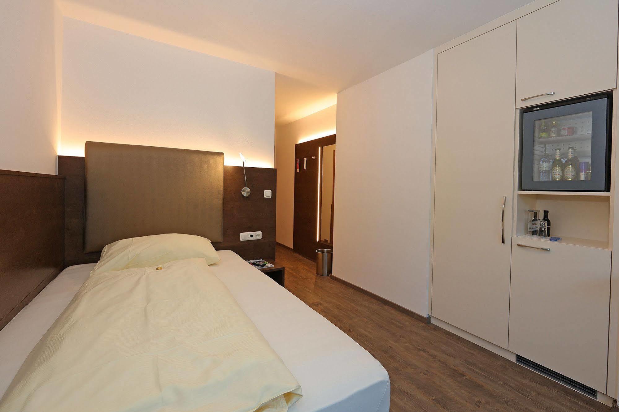 Der Kaiserhof Ried Ried im Innkreis Ngoại thất bức ảnh